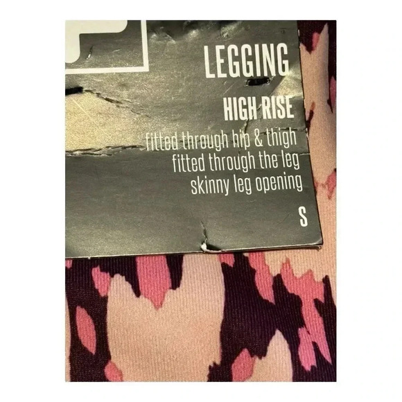 NEW FILA Women’s Small Animal Print Multicolor High Rise Legging NWT - Picture 4 of 5